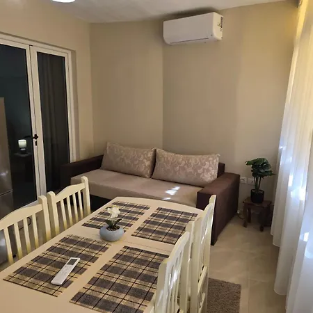 Apartment Bellis Center 2 *